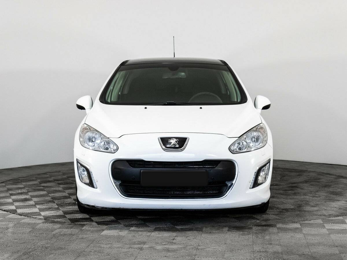 Купить Peugeot 308, 2012, 131 351 км, фото №2
