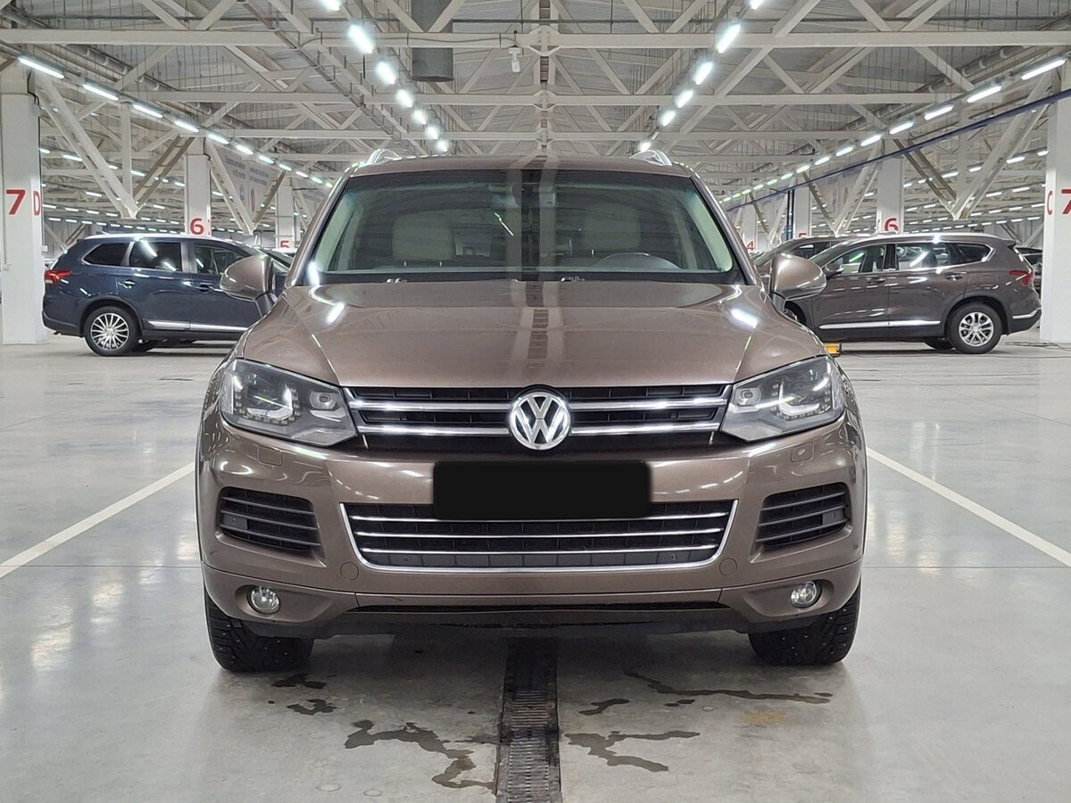 Купить Volkswagen Touareg II, 2013, 300 608 км, фото №2