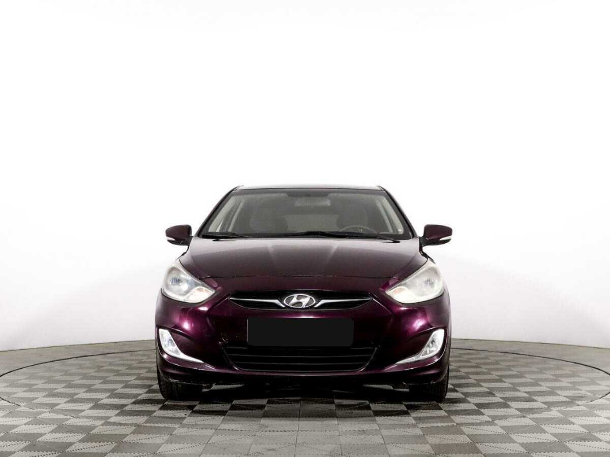 Купить Hyundai Solaris, 2013, 281 500 км, фото №2