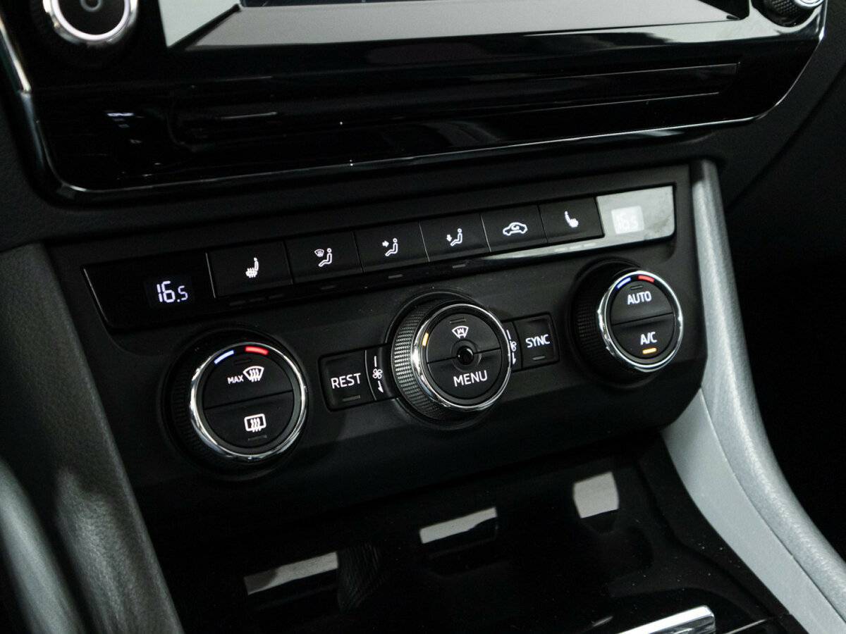 Купить Skoda Superb, 2015, 99 267 км, фото №18