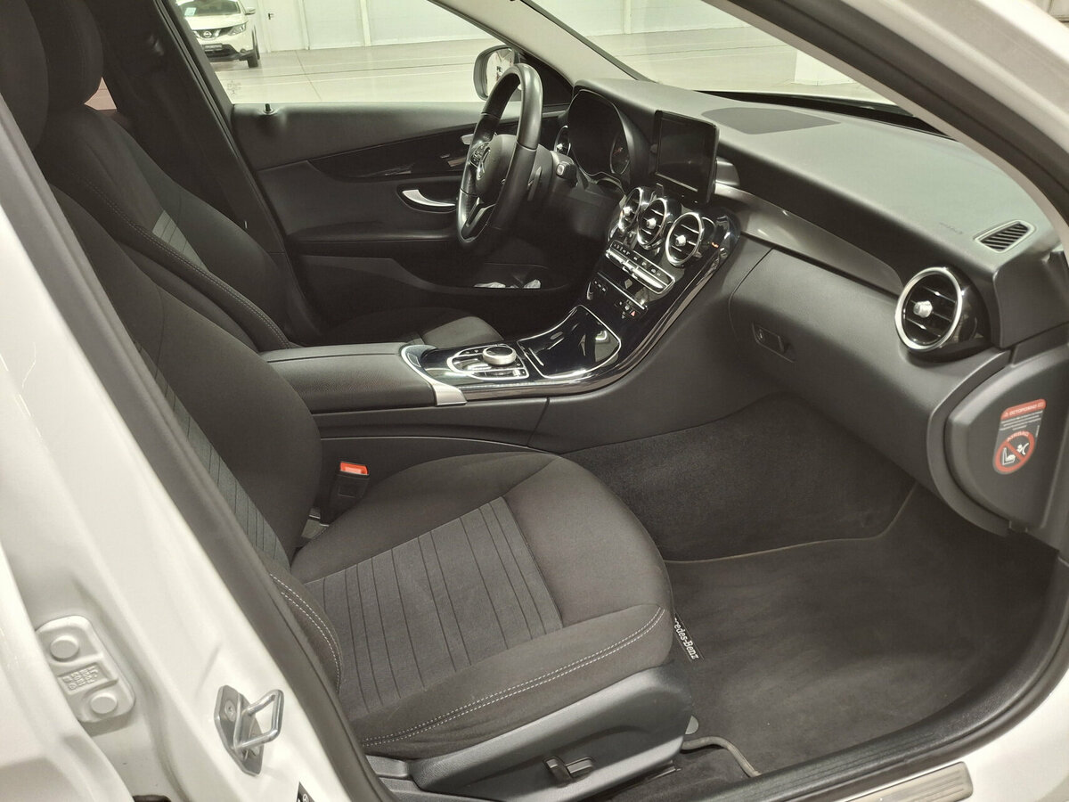 Купить Mercedes-Benz C-Класс 180 IV (W205) Рестайлинг, 2018, 92 664 км, фото №9