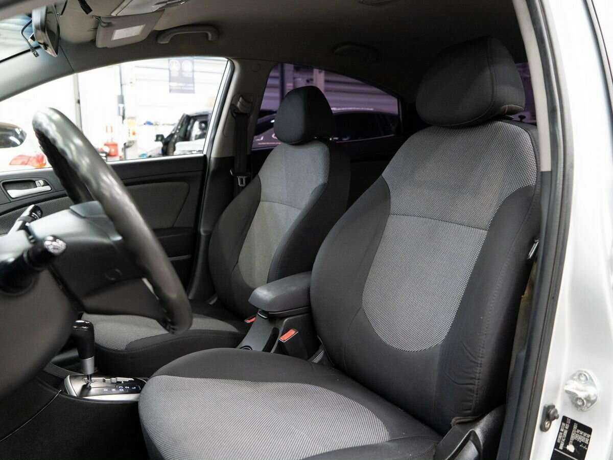 Купить Hyundai Solaris, 2013, 140 000 км, фото №3