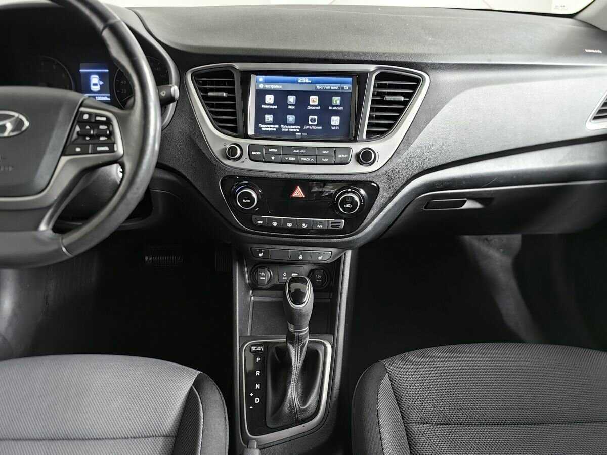 Купить Hyundai Solaris, 2017, 130 258 км, фото №12