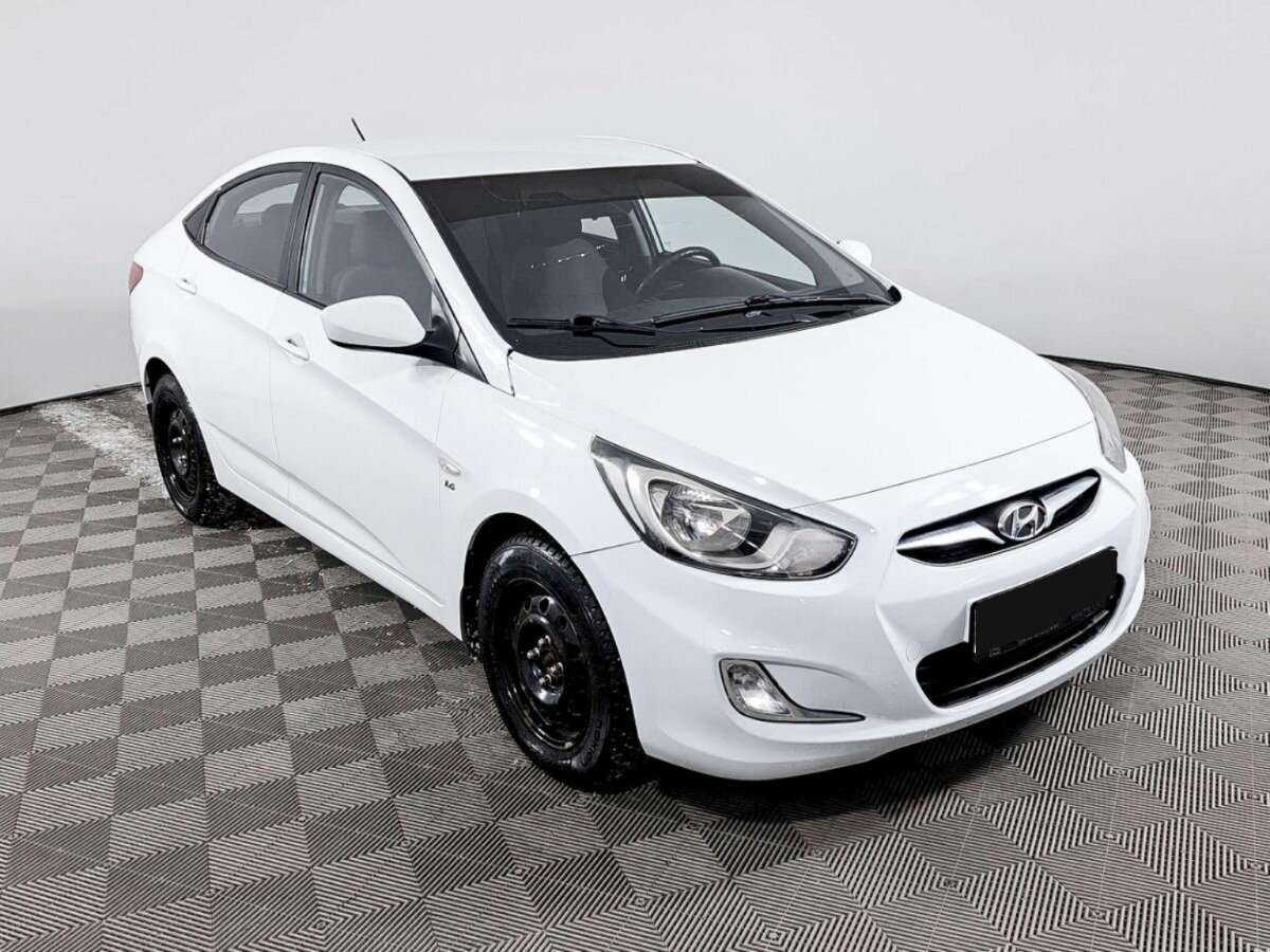 Купить Hyundai Solaris, 2013, 179 198 км, фото №3