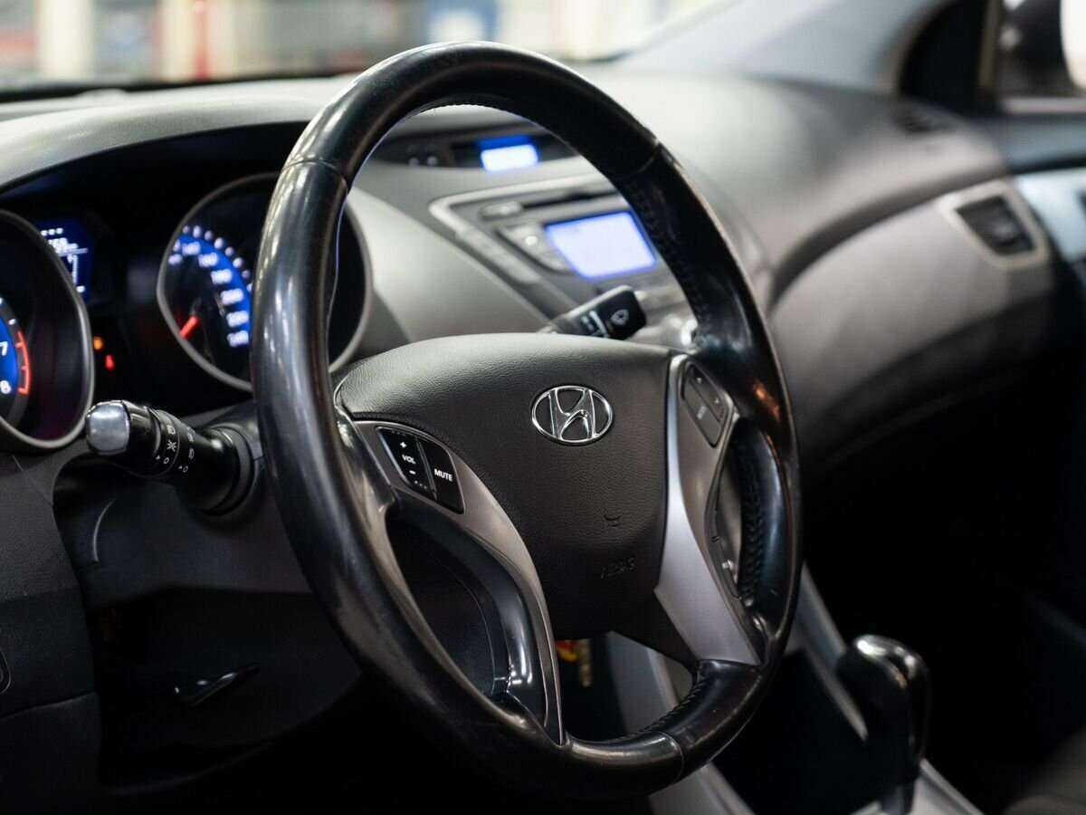 Купить Hyundai Elantra, 2012, 197 450 км, фото №5