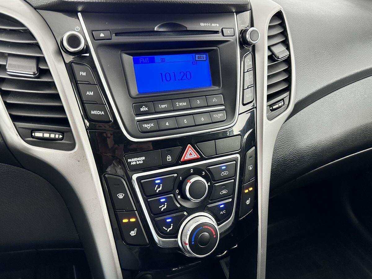 Купить Hyundai i30, 2014, 182 935 км, фото №13