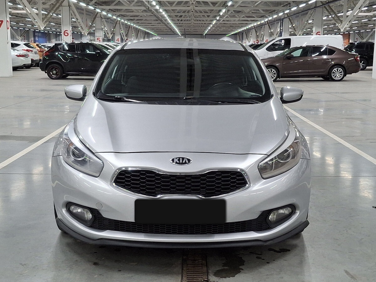 Купить Kia Ceed II, 2013, 187 209 км, фото №2
