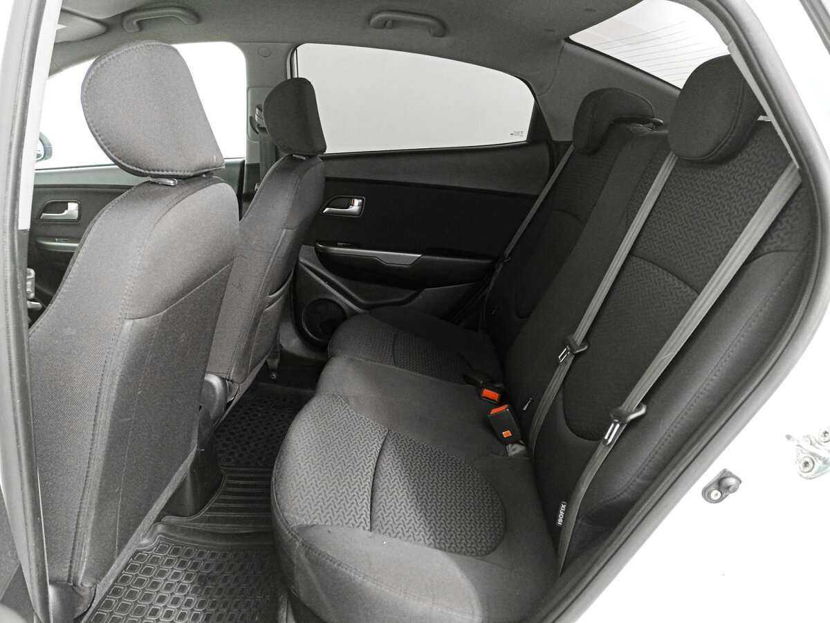 Купить Kia Rio 5-speed, 2014, 189 716 км, фото №12