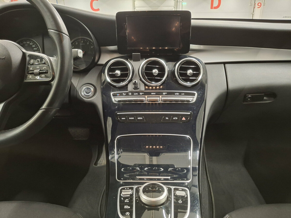 Купить Mercedes-Benz C-Класс 180 IV (W205) Рестайлинг, 2018, 92 664 км, фото №13