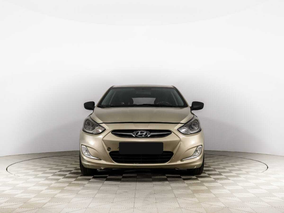 Купить Hyundai Solaris, 2013, 287 274 км, фото №2