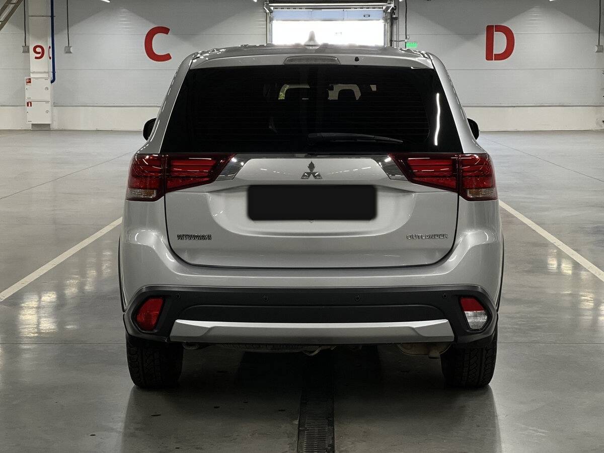 Купить Mitsubishi Outlander, 2017, 107 670 км, фото №6