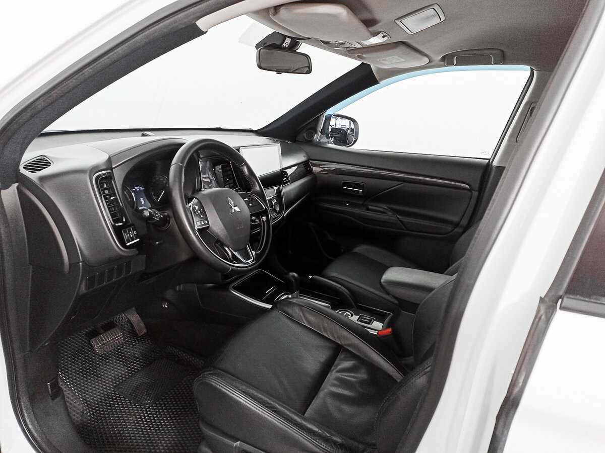 Купить Mitsubishi Outlander, 2018, 167 301 км, фото №14
