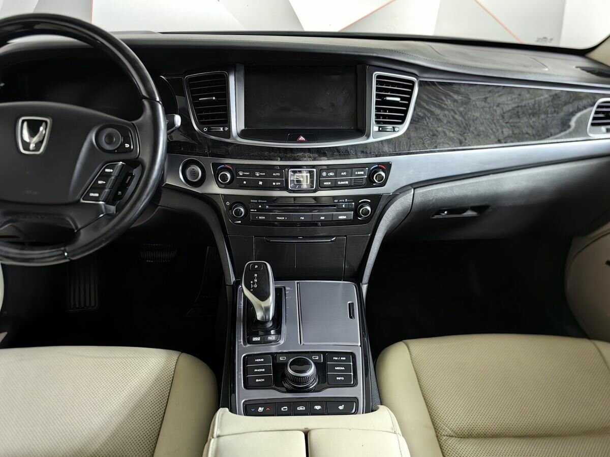 Купить Hyundai Equus Limousine 6AT, 2013, 100 744 км, фото №11