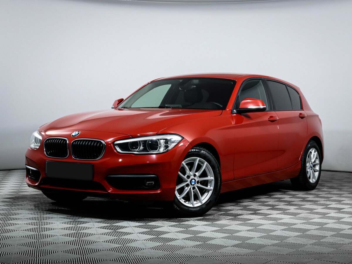 Купить BMW 1 серии 118i II (F20/F21) Рестайлинг 2, 2018, 100 500 км, фото №1