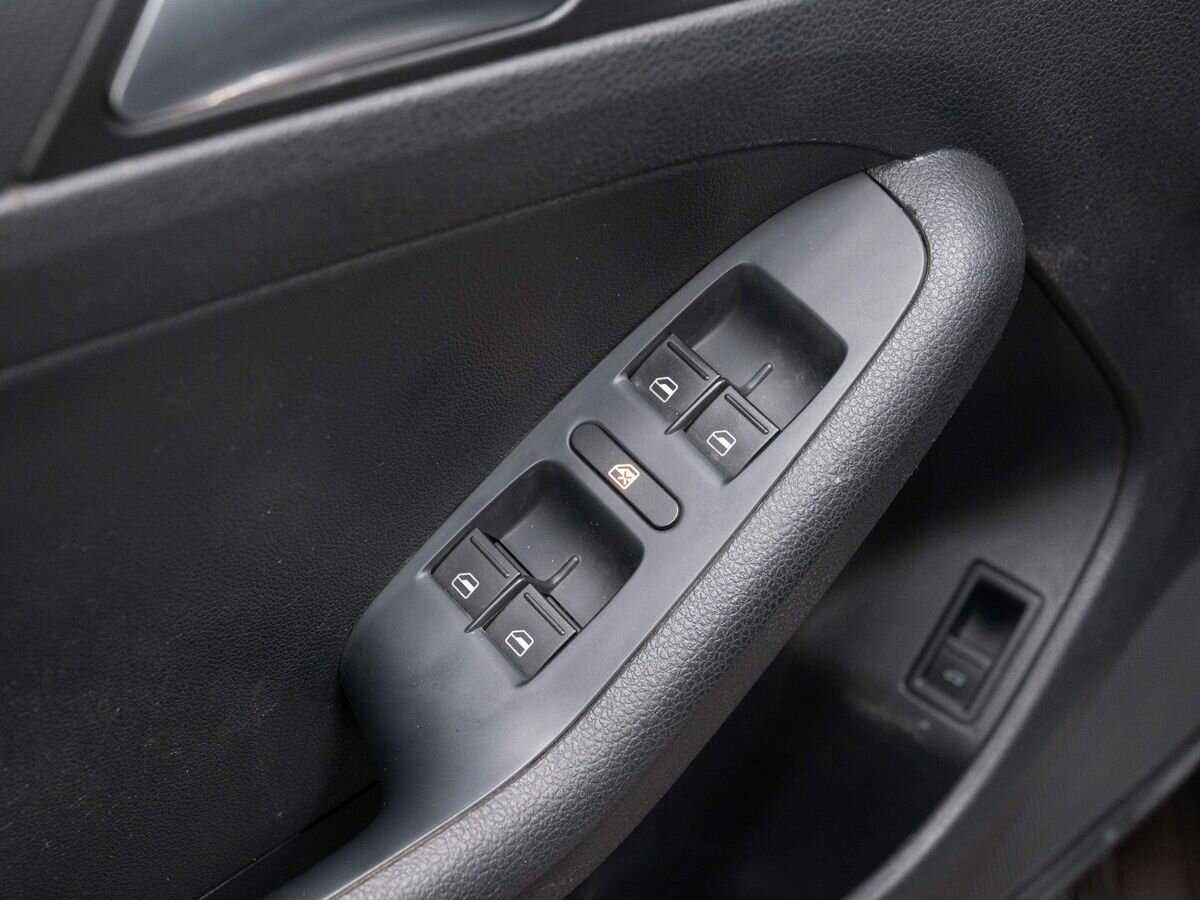 Купить Volkswagen Jetta, 2014, 150 000 км, фото №15