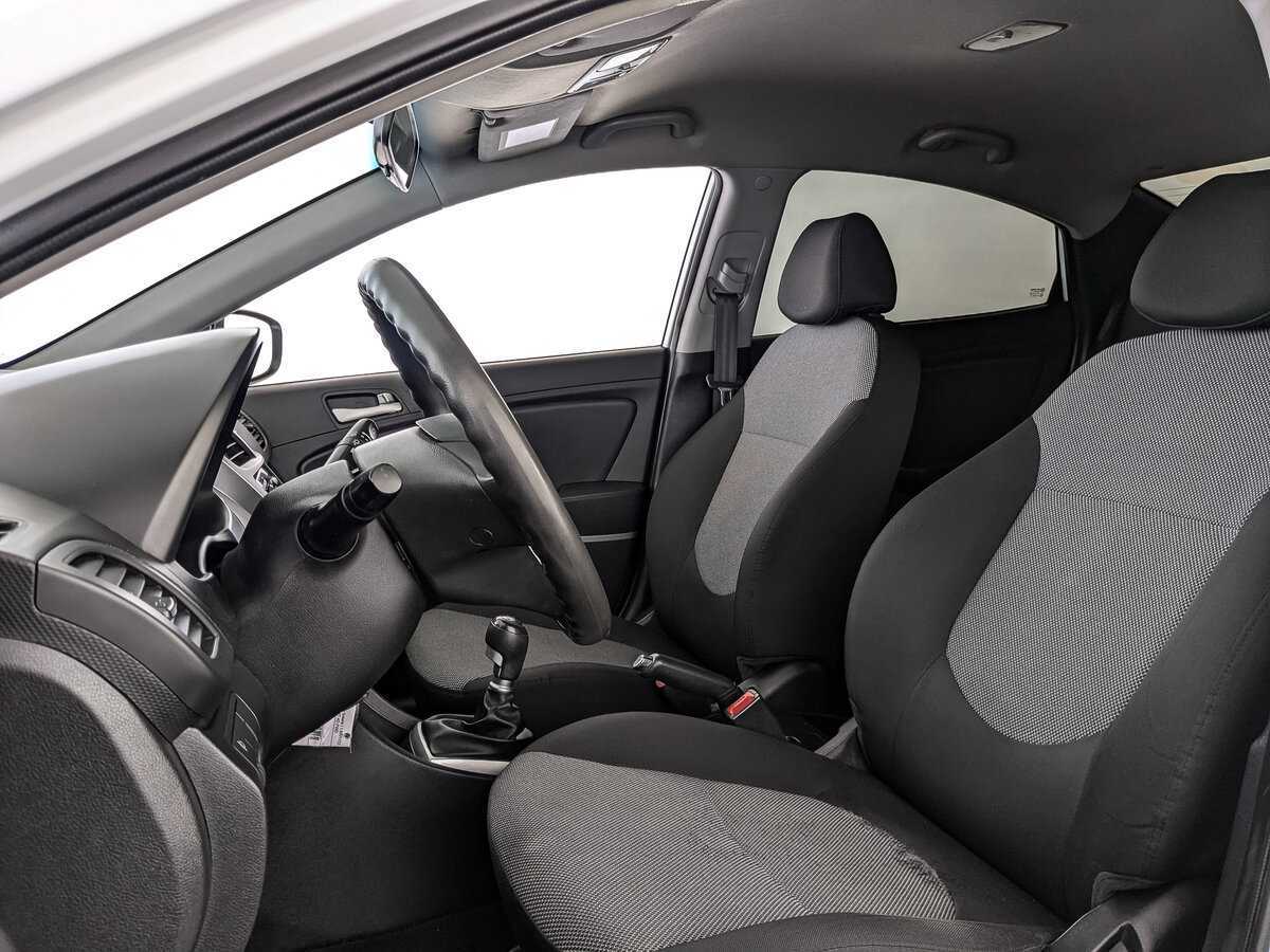 Купить Hyundai Solaris, 2014, 136 288 км, фото №16