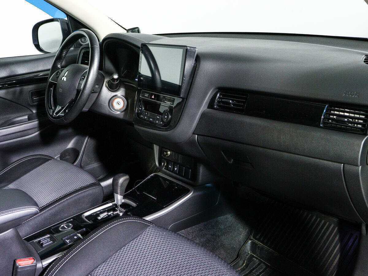Купить Mitsubishi Outlander, 2018, 96 892 км, фото №7