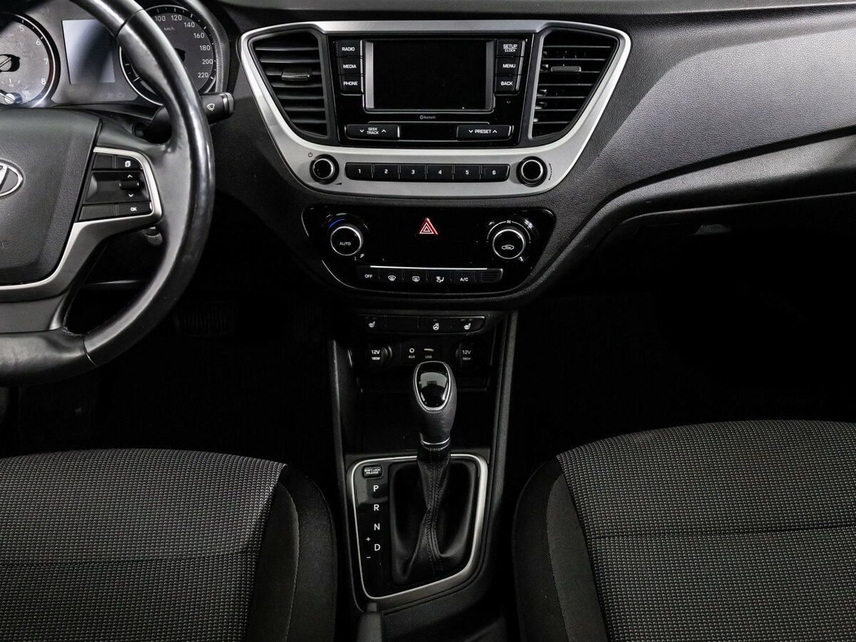 Купить Hyundai Solaris II, 2017, 175 150 км, фото №10