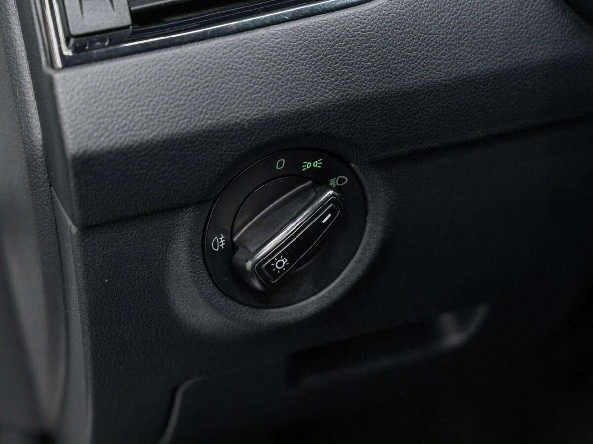 Купить Skoda Octavia, 2017, 178 000 км, фото №16