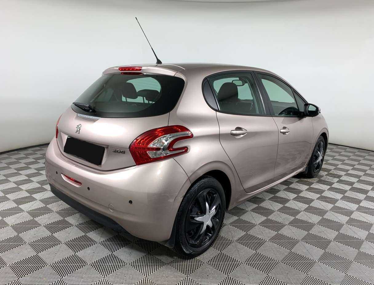 Купить Peugeot 208, 2013, 146 165 км, фото №5