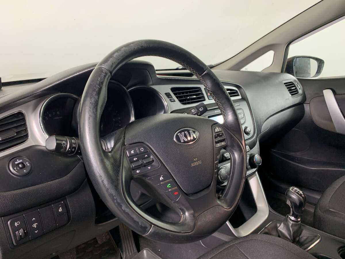Купить Kia Ceed, 2014, 145 937 км, фото №9