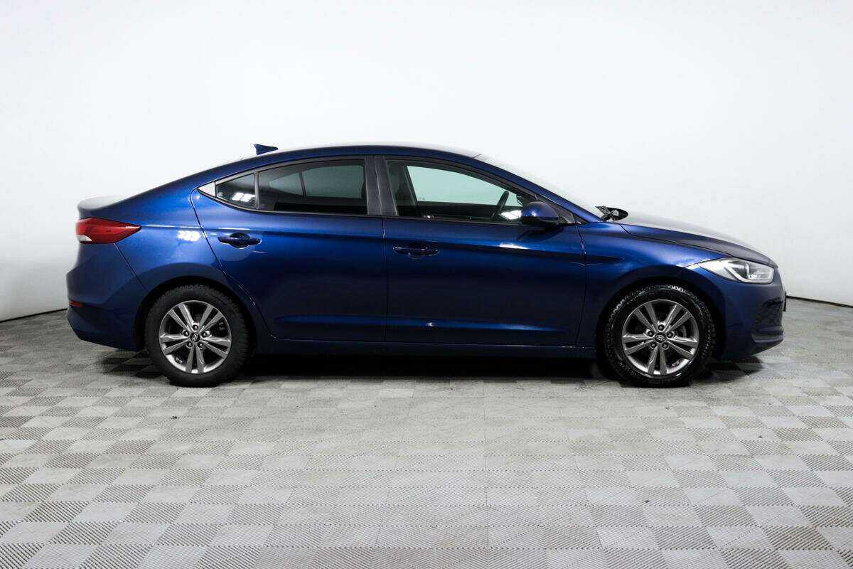 Купить Hyundai Elantra, 2016, 141 140 км, фото №4