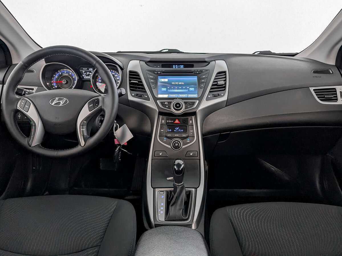 Купить Hyundai Elantra, 2014, 102 900 км, фото №12