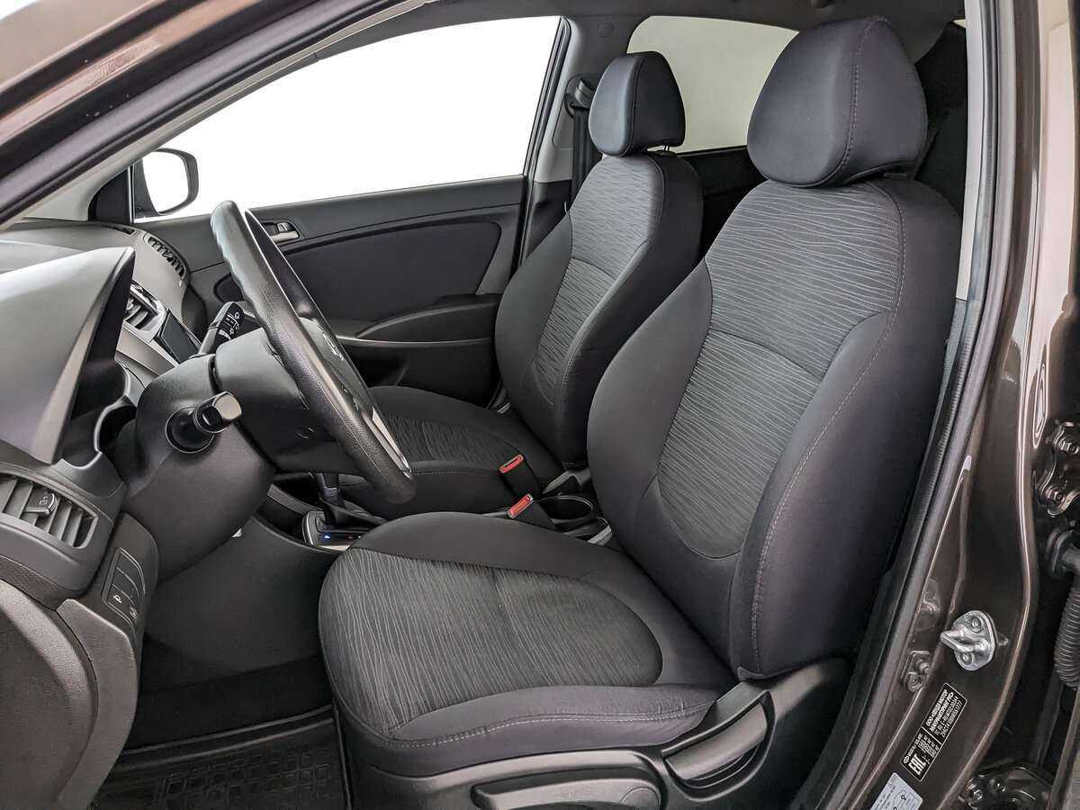 Купить Hyundai Solaris, 2016, 73 782 км, фото №15