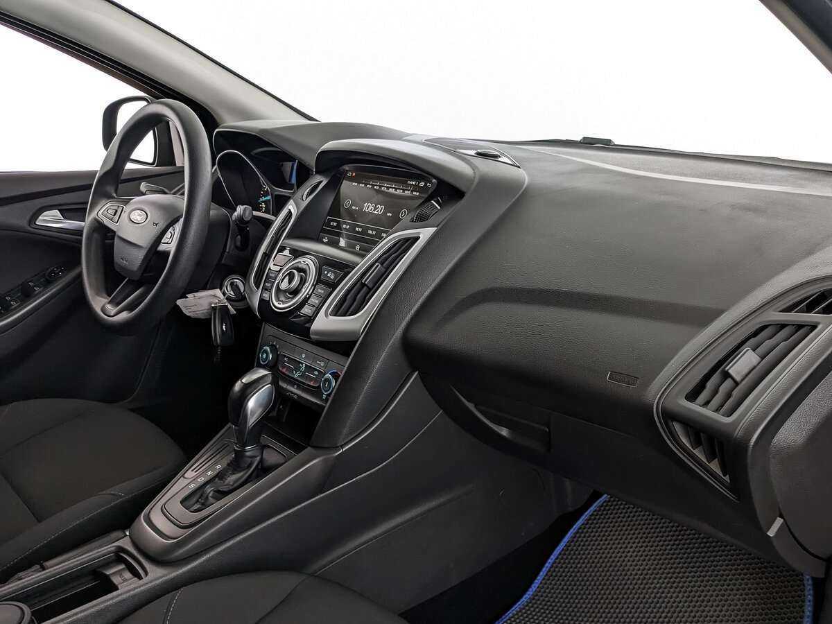 Купить Ford Focus, 2017, 111 000 км, фото №9