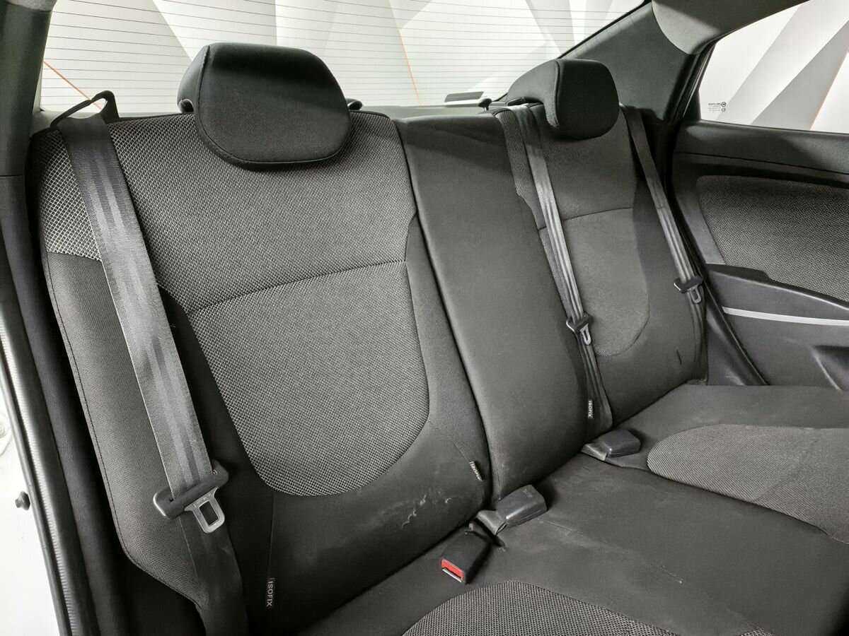 Купить Hyundai Solaris, 2013, 200 731 км, фото №13