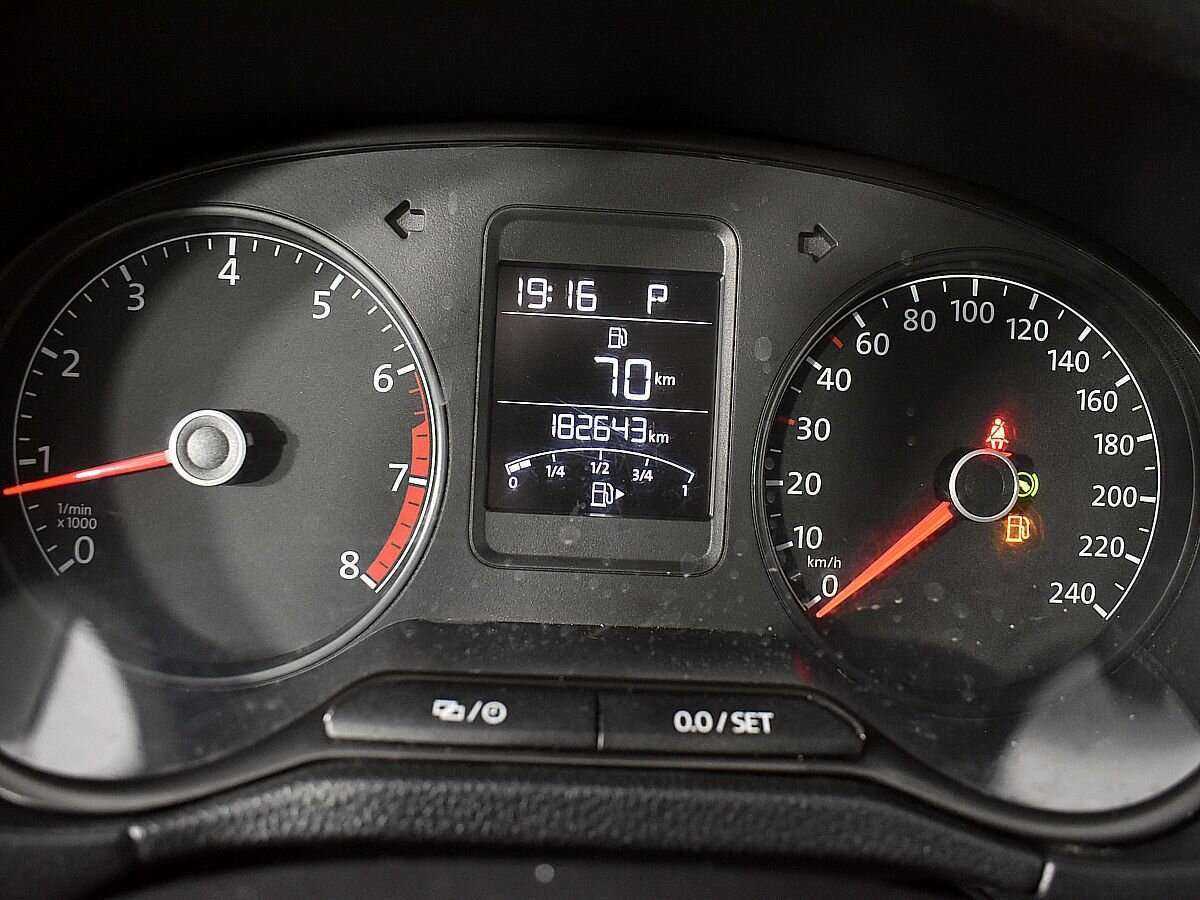 Купить Volkswagen Polo, 2014, 182 640 км, фото №10