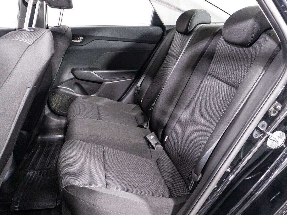 Купить Hyundai Solaris, 2017, 69 118 км, фото №10