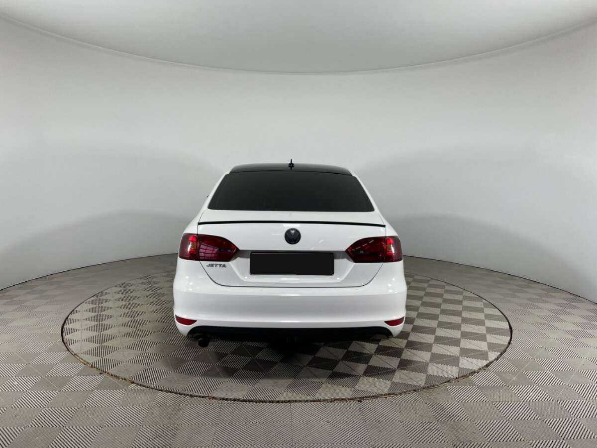 Купить Volkswagen Jetta, 2014, 175 810 км, фото №5