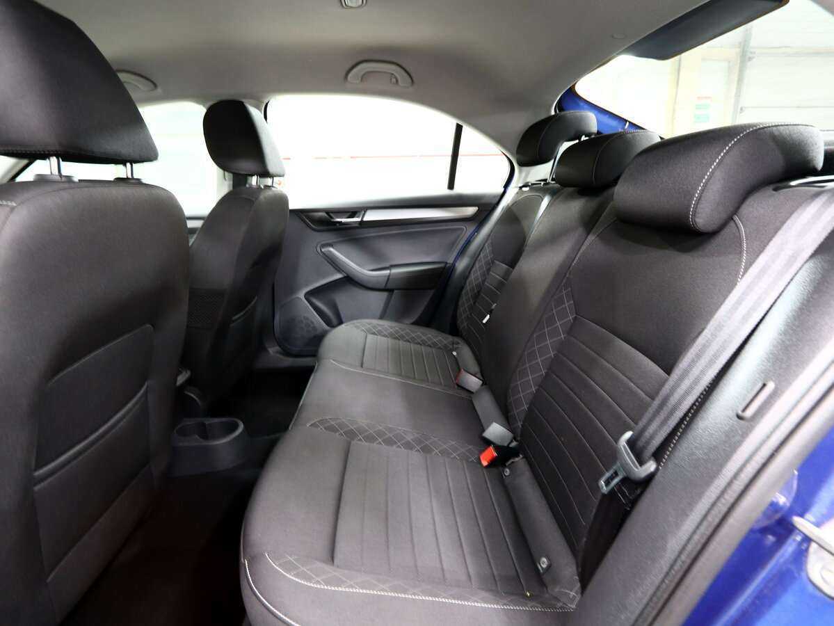 Купить Skoda Rapid, 2018, 125 000 км, фото №8