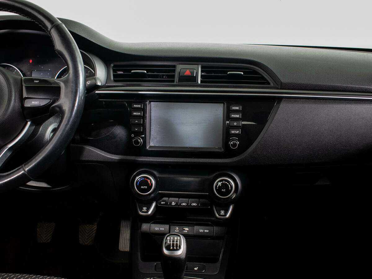 Купить Kia Rio, 2018, 157 538 км, фото №9
