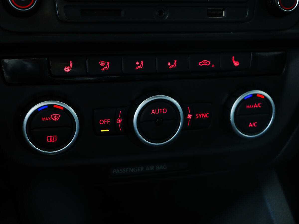 Купить Volkswagen Jetta, 2014, 108 700 км, фото №15