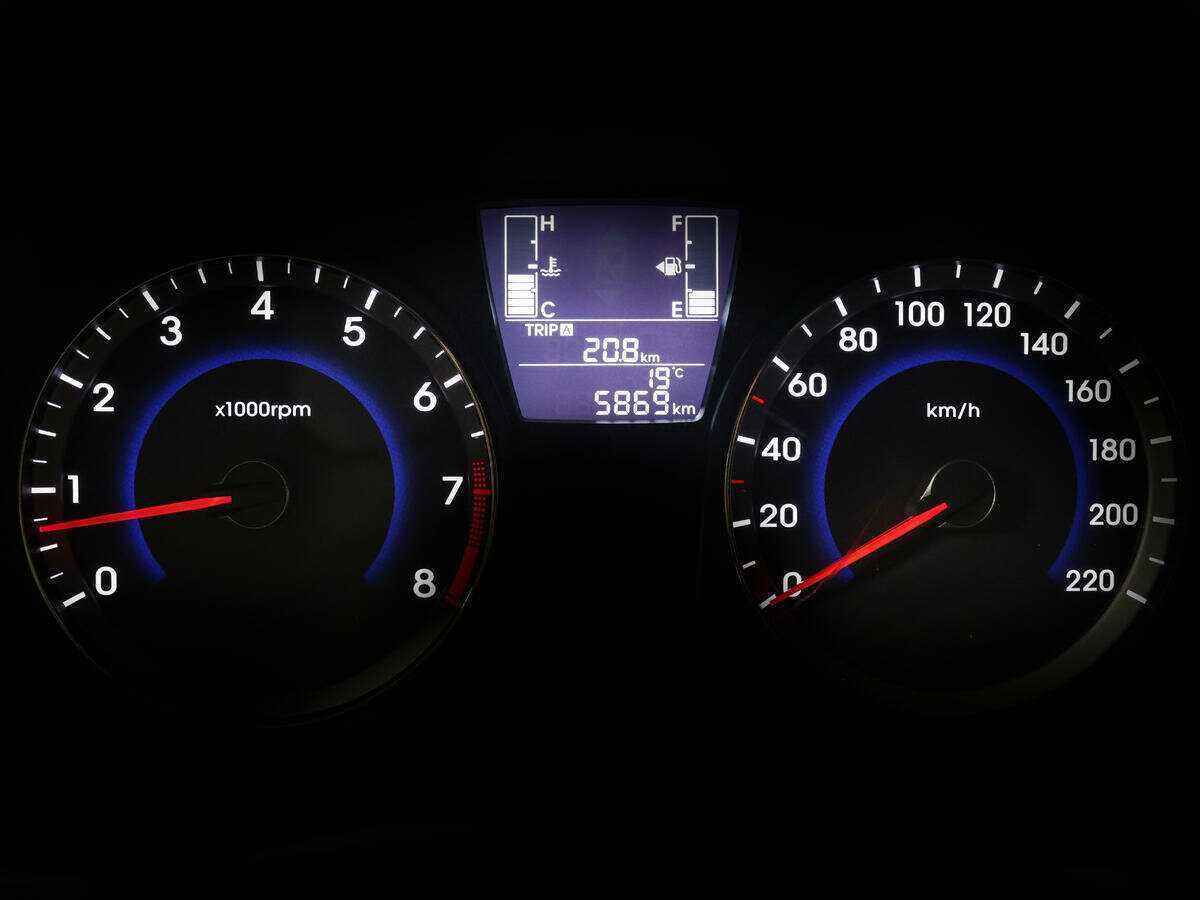 Купить Hyundai Solaris, 2016, 5 850 км, фото №9