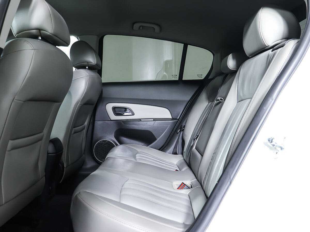 Купить Chevrolet Cruze, 2013, 243 424 км, фото №9