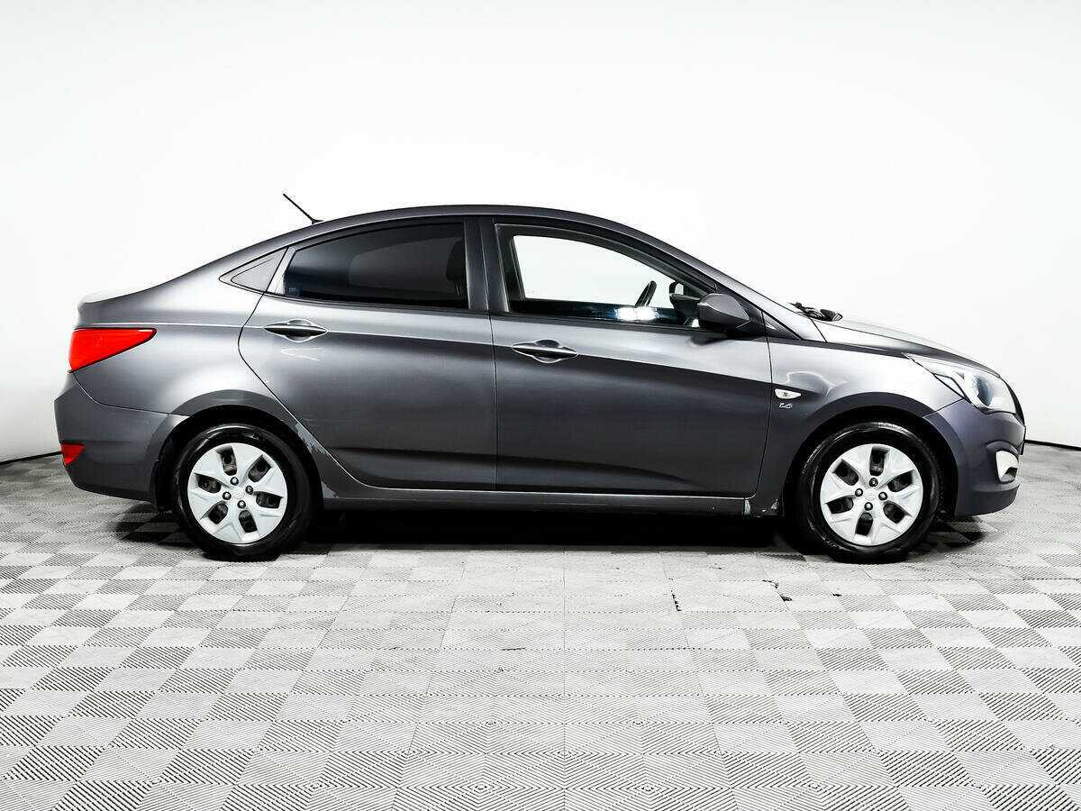 Купить Hyundai Solaris, 2016, 241 408 км, фото №4