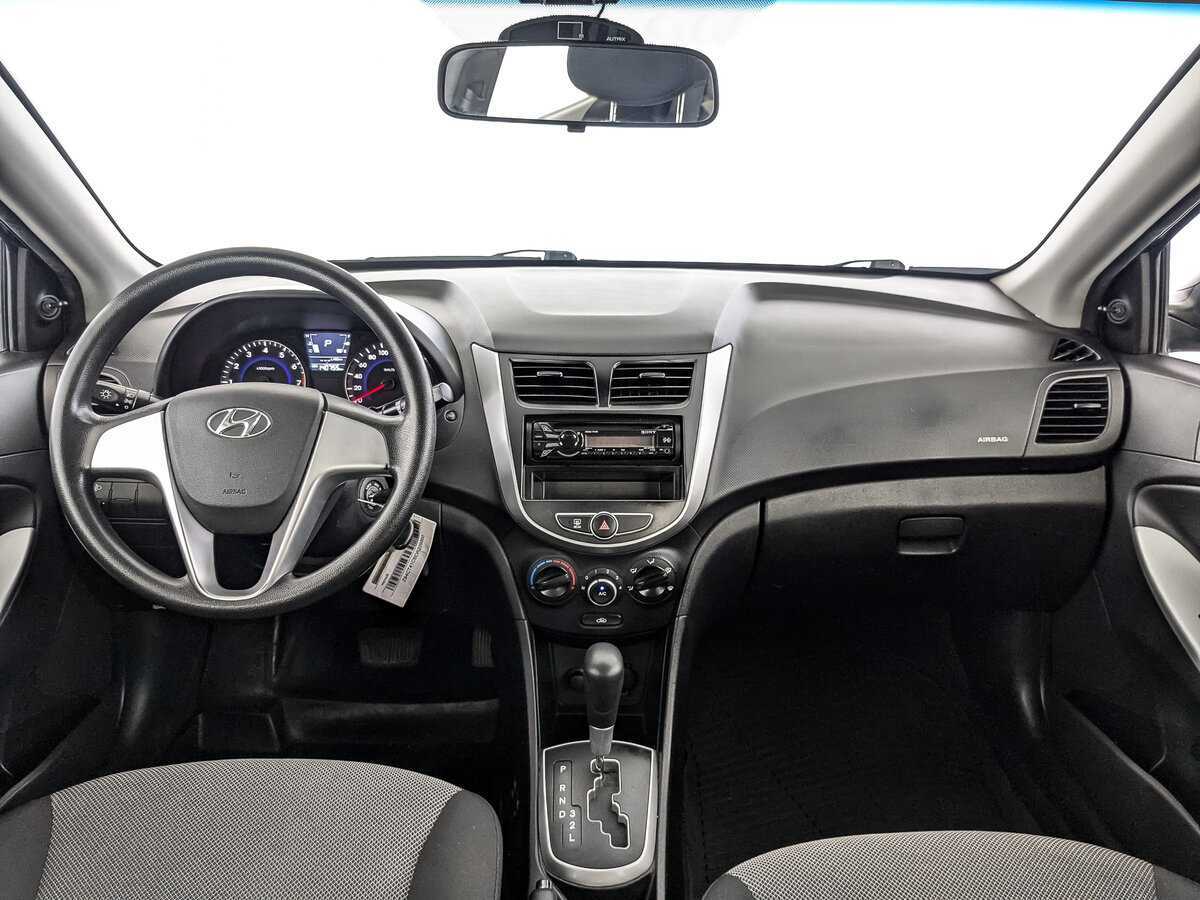 Купить Hyundai Solaris, 2013, 140 747 км, фото №10