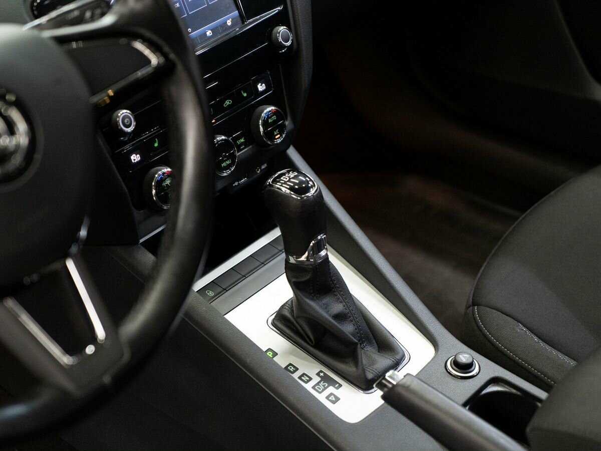 Купить Skoda Octavia, 2017, 119 300 км, фото №11