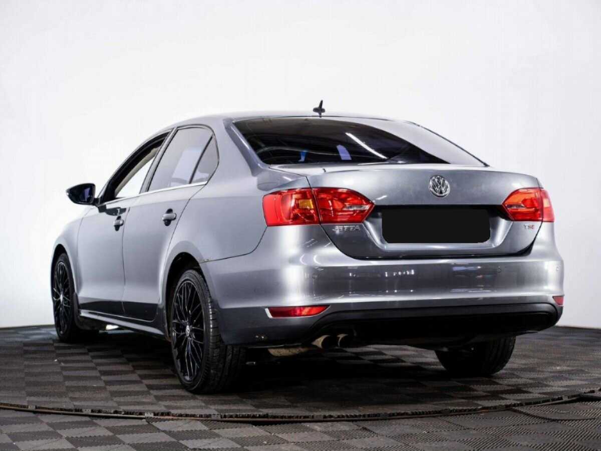 Купить Volkswagen Jetta, 2012, 200 216 км, фото №4