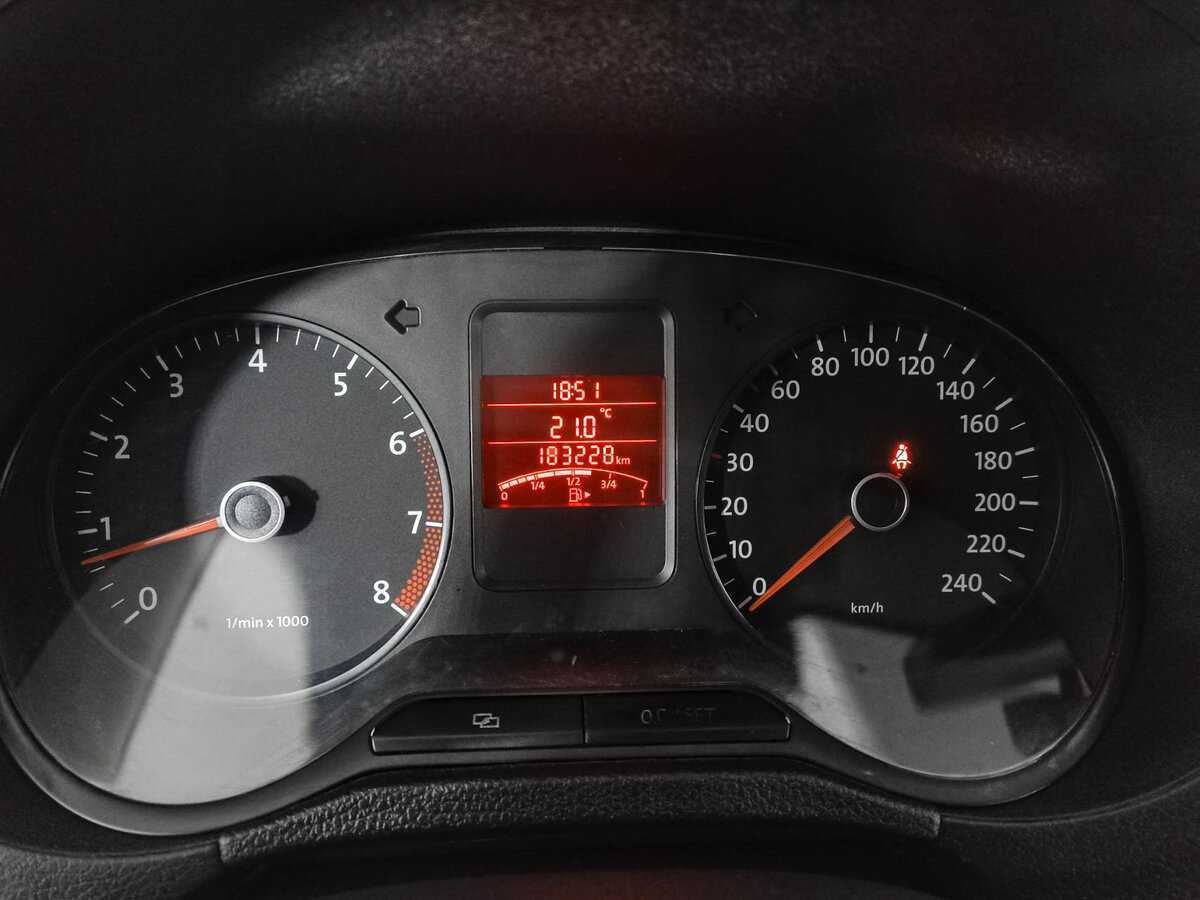 Купить Volkswagen Polo, 2012, 183 194 км, фото №11