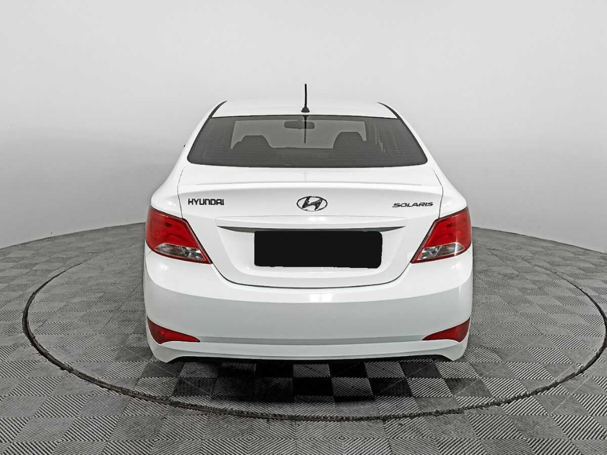 Купить Hyundai Solaris, 2015, 106 302 км, фото №5