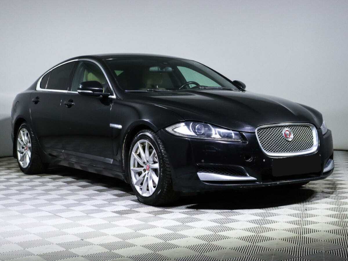 Jaguar XF