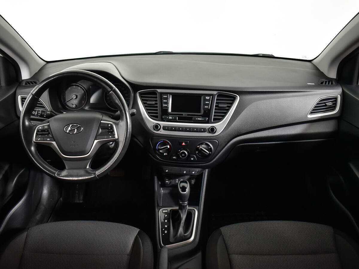 Купить Hyundai Solaris, 2017, 88 359 км, фото №10