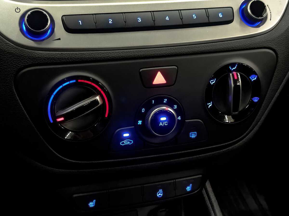 Купить Hyundai Solaris, 2017, 88 966 км, фото №21