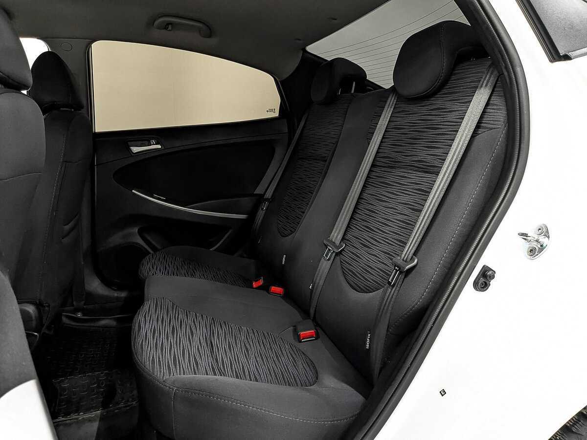 Купить Hyundai Solaris, 2015, 90 379 км, фото №16