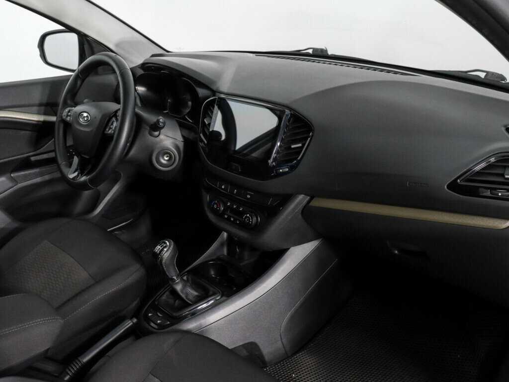 Купить Lada (ВАЗ) Vesta SW, 2018, 149 178 км, фото №9