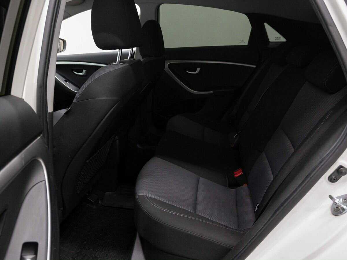 Купить Hyundai i30, 2013, 177 420 км, фото №9